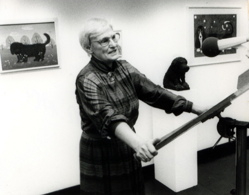 Dr. Anneliese Schröder im Dezember 1984 bei der Eröffnungsrede zu einer Ausstellung mit Privatsammlungen in der Kunsthalle Recklinghausen. Foto: Recklinghäuser Zeitung. √Ç¬©Medienhaus Bauer