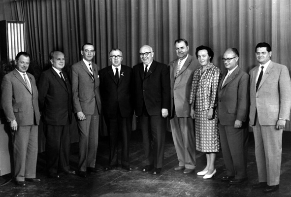Mitglieder des Geschäftsführenden DGB-Bundesvorstandes 1959: Kurt, Stühler; Franz Lepinski; Ludwig Rosenberg; Willi Richter; Bernhard Tacke; Werner Beermann; Maria Weber; Waldemar Reuter; Werner Hansen